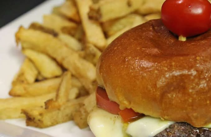 Caprese Burger