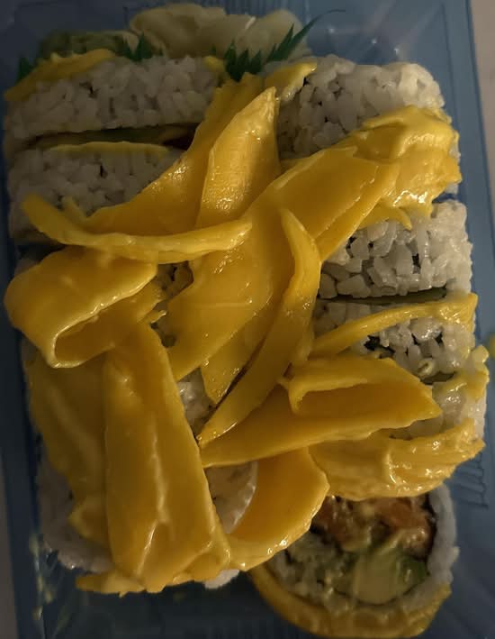 Mango Fashion Roll (10pcs)
