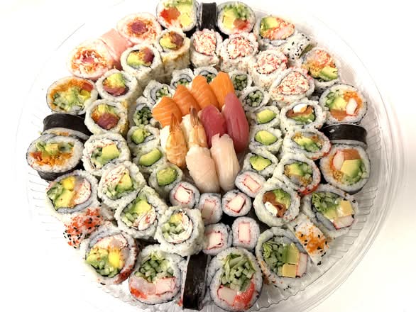 Plateaux sushi assortis / Assorted Sushi Platters 5