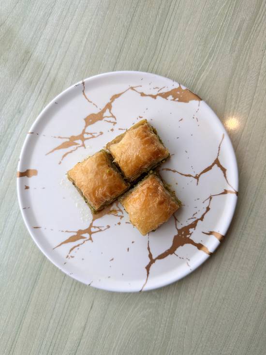 Classic Square (Kare) Baklava- 1kg