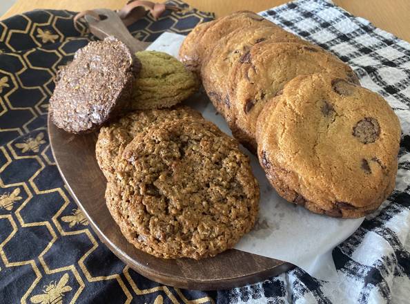 Oatmeal Raisin Cookies