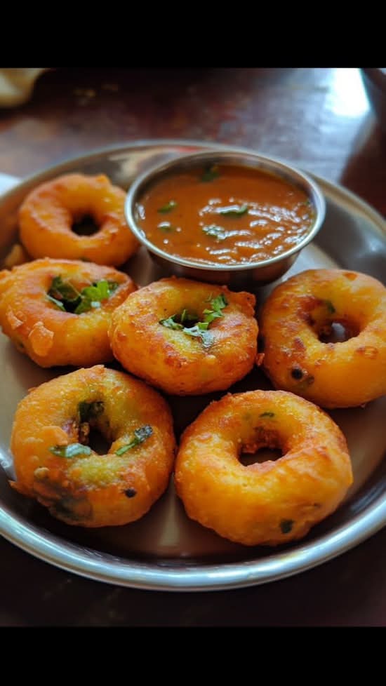 Medhu Vada