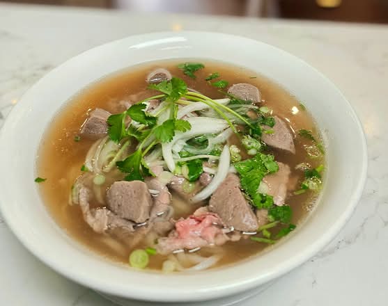 20 . Rare Beef And Beef Balls  - Pho Tai Bo Vien
