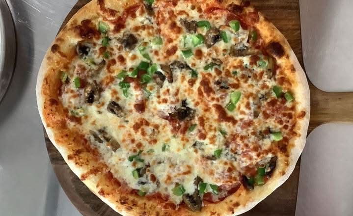 Pepperoni, Mushroom, and Green Pepper (Large 12")