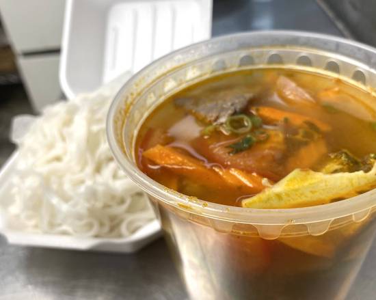 Lemongrass Noodle Soup (Tom Yum Noodle Soup)