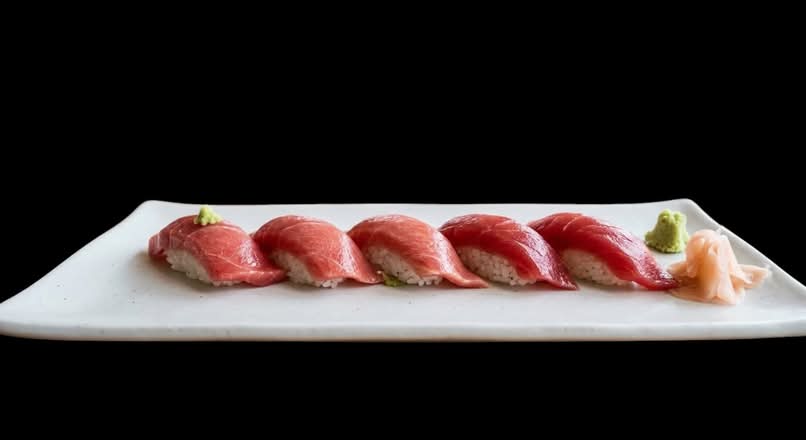 Tuna Nigiri