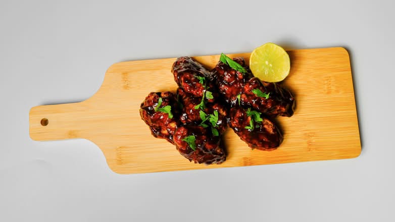 Smokey BBQ Wings (8 Pieces)
