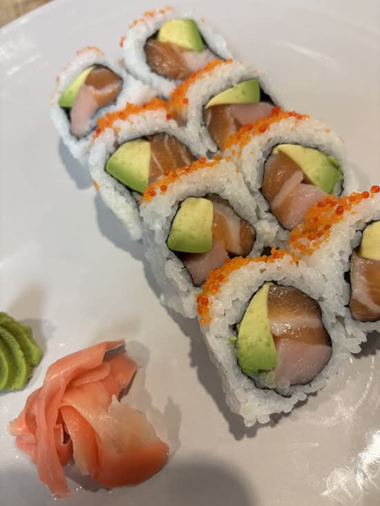 Pacific (Salmon & Tuna) Roll