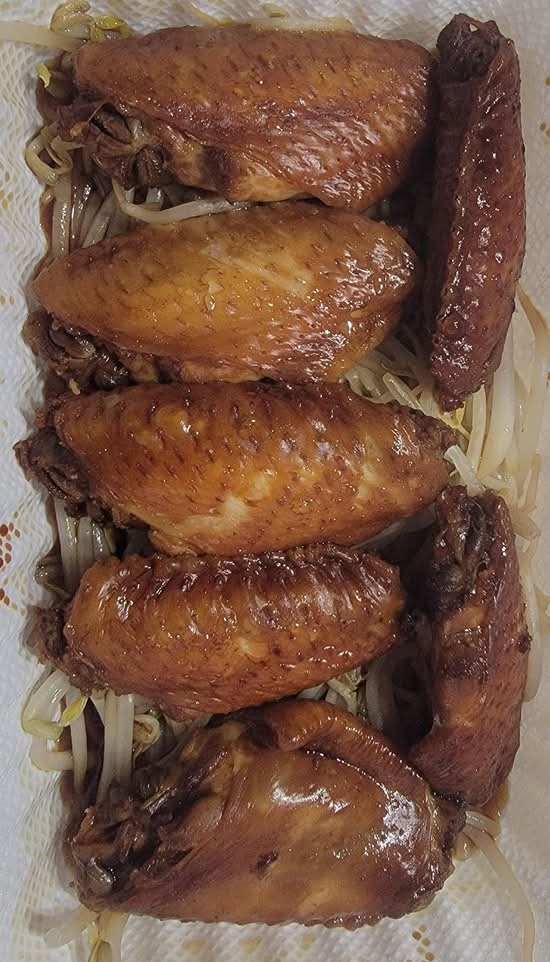 Aged Soy Sauce Chicken Wings