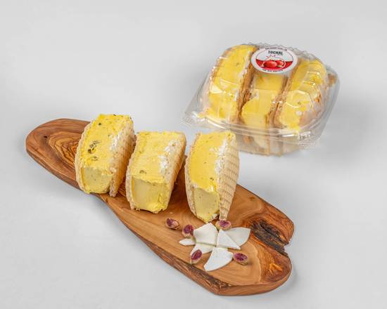 Saffron Ice-cream Wafer Sandwich ( بستنی سنتي نونی )