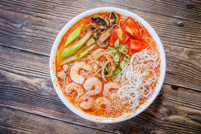 50. Thai Tom Yum Chicken or Pork or Beef Rice Noodle Soup