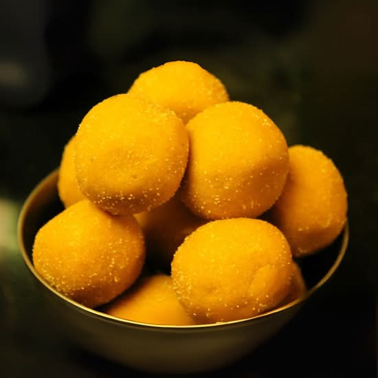 Besan Laddu (Half lb)