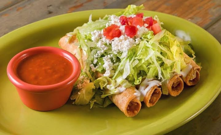 Tacos dorados