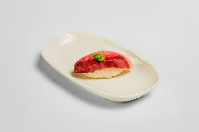 Hamachi Nigiri