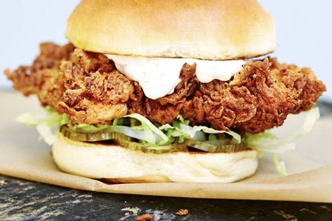 MEXICAN CHICKEN BURGER