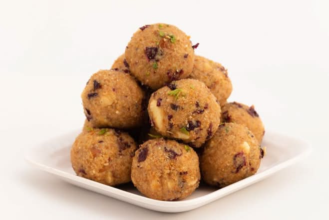 Desi ghee churi and chai combo