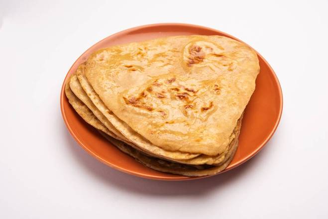 Triangle Parantha with Curd