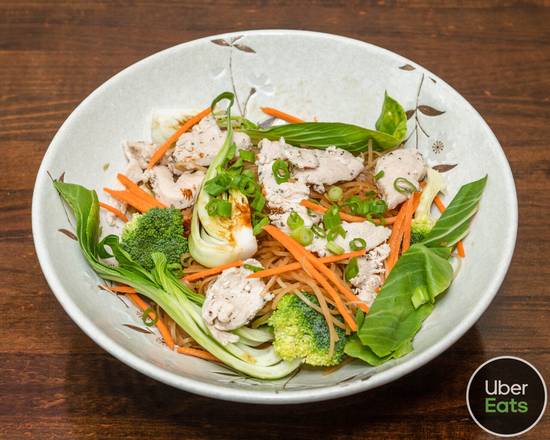 Sauteed Rice Noodles with Chicken