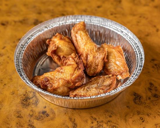 AILES DE POULET ET FRITES/CHICKEN WINGS WITH FRIES (NOT HALAL)