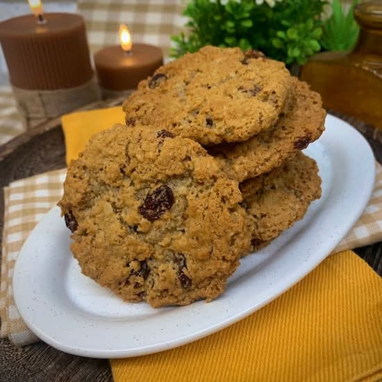 Oatmeal Raisin Cookie