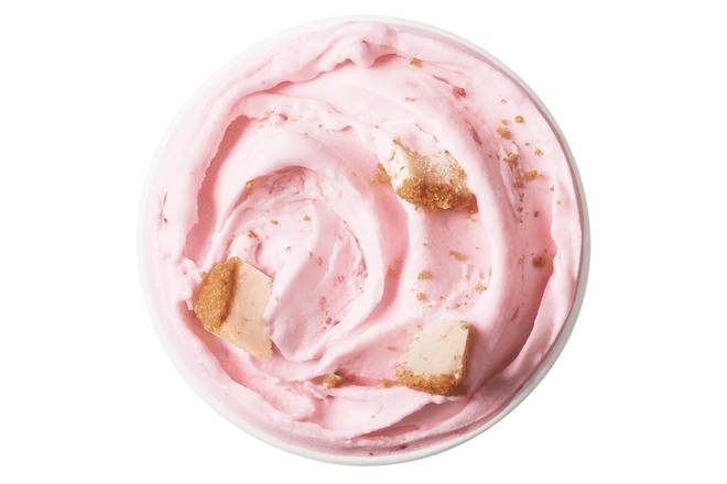 Strawberry Cheesecake BLIZZARD® Treat