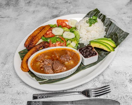 Casado Con Carne en Salsa / Casado with Beef in Sauce