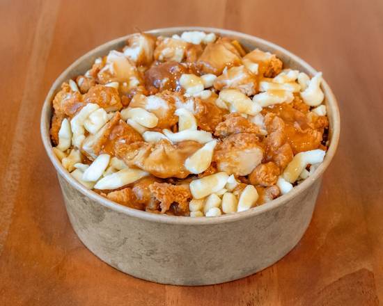 Petite Poutine au poulet / Small Chicken Poutine