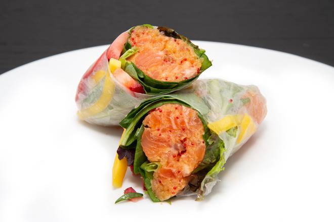 Rouleau de printemps au saumon / Salmon Spring Roll
