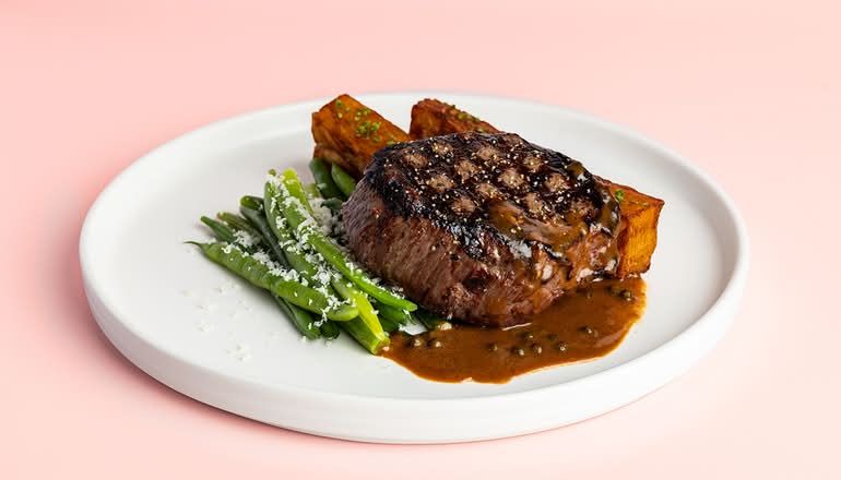 6oz Sirloin Peppercorn Steak