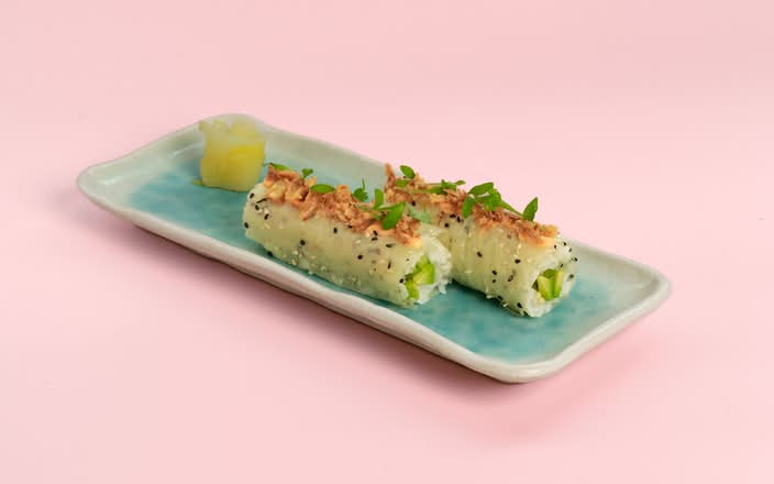 Avocado & Cucumber Handroll