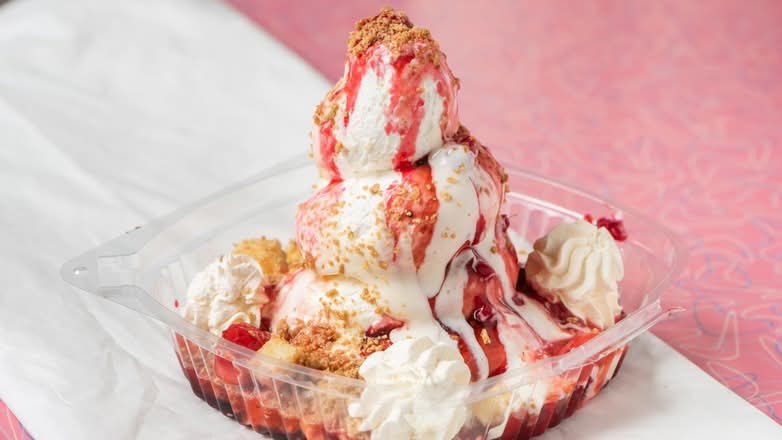 Verry Berry Blast Cheesecake Sundae