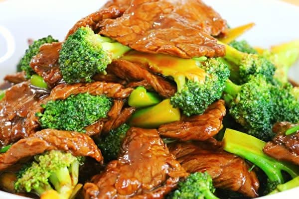 Roast Pork or Beef with Broccoli