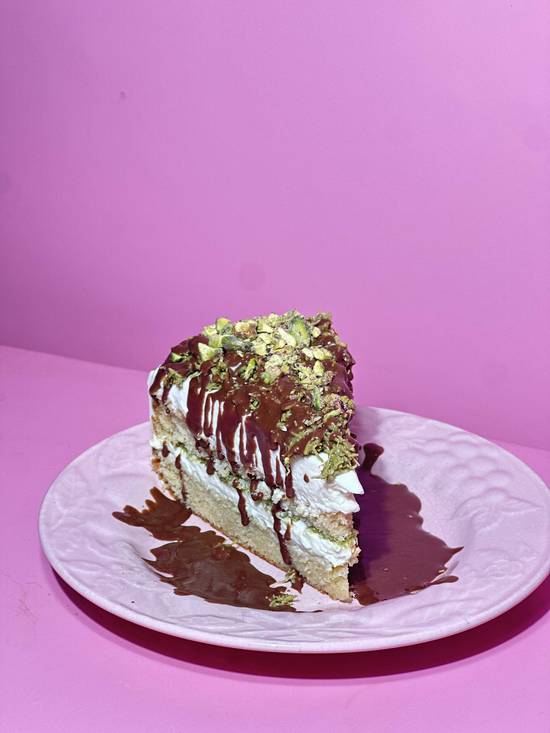 Dubai Chocolate Cake