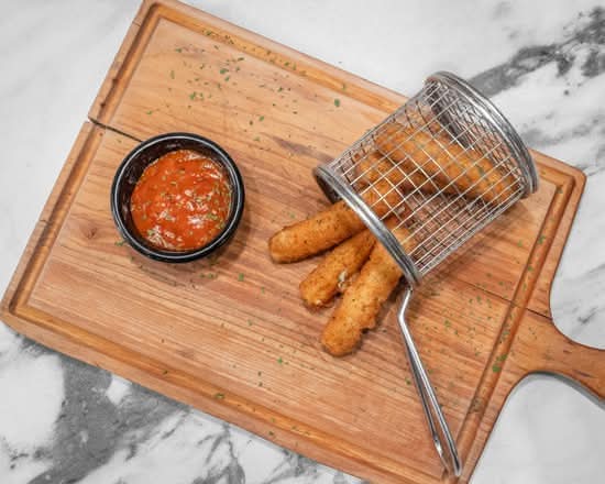 5 Mozzarella Sticks