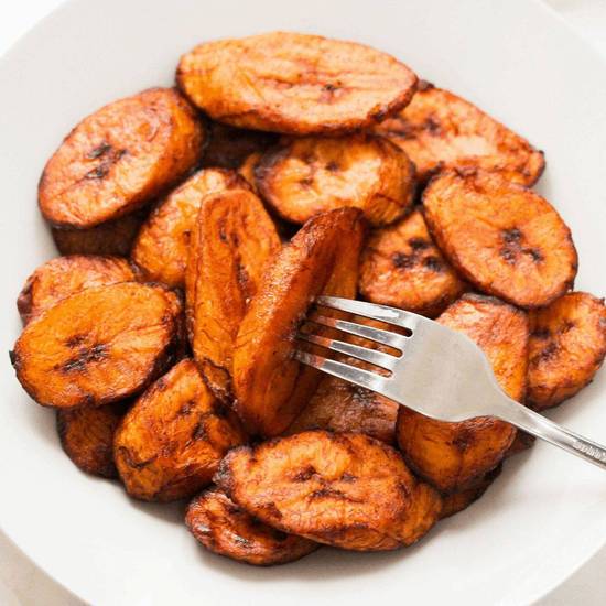 Fried Plantain with Stew Chicken