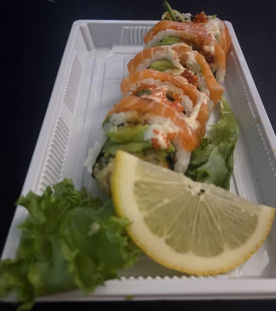Red Dragon Roll (Large) (5 pcs)