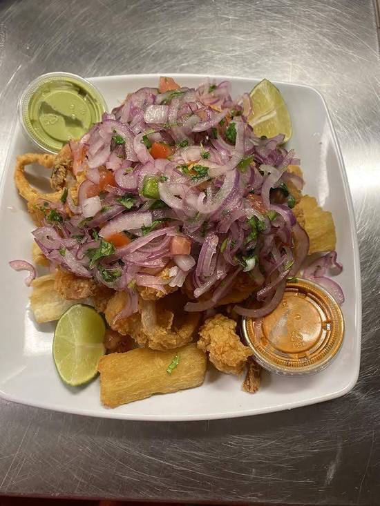 Mariscos Empanizados (Mixed Seafood)