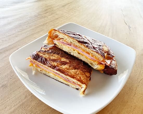 Cretzel Ham&Cheese Melt