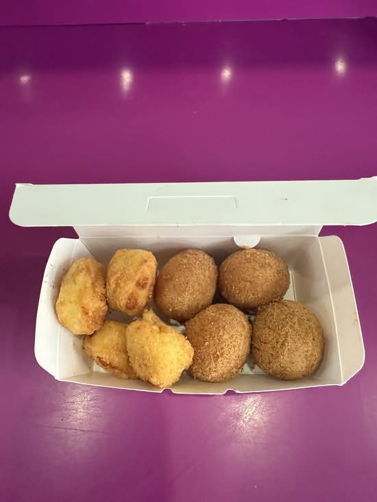 Assorted Ball (8pcs)