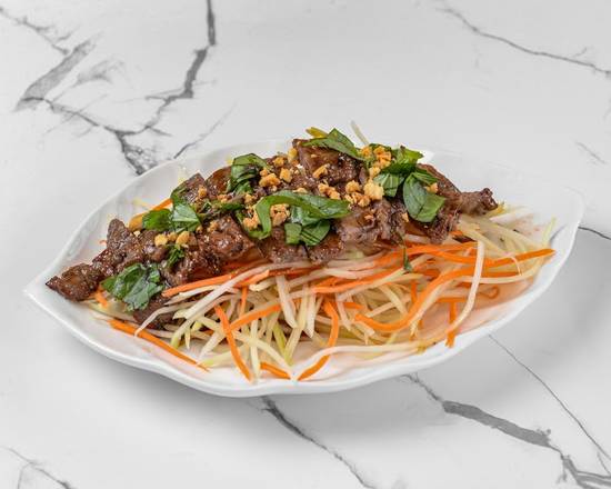 9. Salade De Papaye (Boeuf) / Green Papaya Salad (Beef)