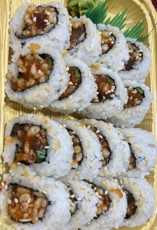 Spicy tuna Roll  (8pcs)