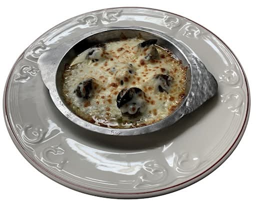 Escargots with garlic sauce au gratiné / Snails with Garlic Sauce Au Gratin