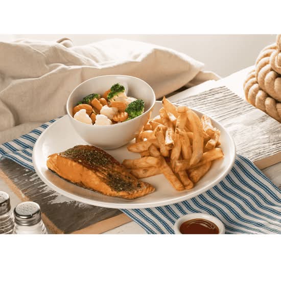 Grilled Salmon with Chips & California Style Veggies
