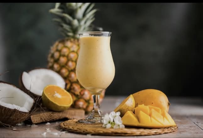 Smoothie à la mangue et lait de coco