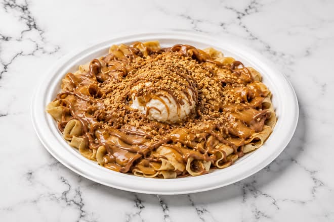 Lotus Fettuccine Crêpe