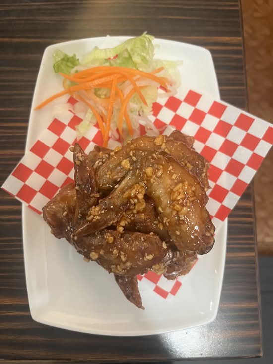 Vietnamese Style Chicken Wings (Cánh gà chiên nước mắm)