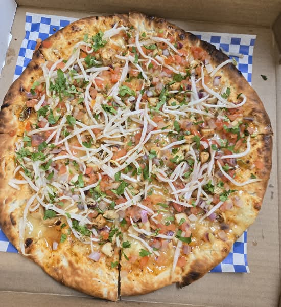 Spicy Chicken Pizza