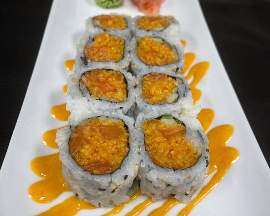 Spicy salmon roll (8pcs)