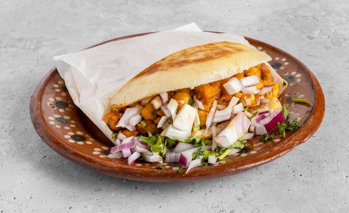 Stuffed Chana Chaat Kulcha