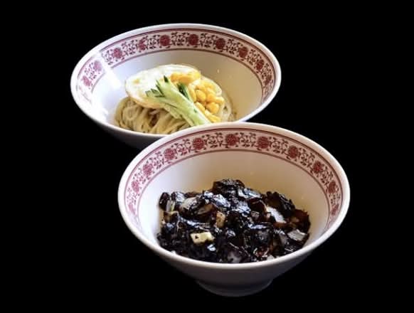 간짜장 Stir-Fried Black Bean Noodle